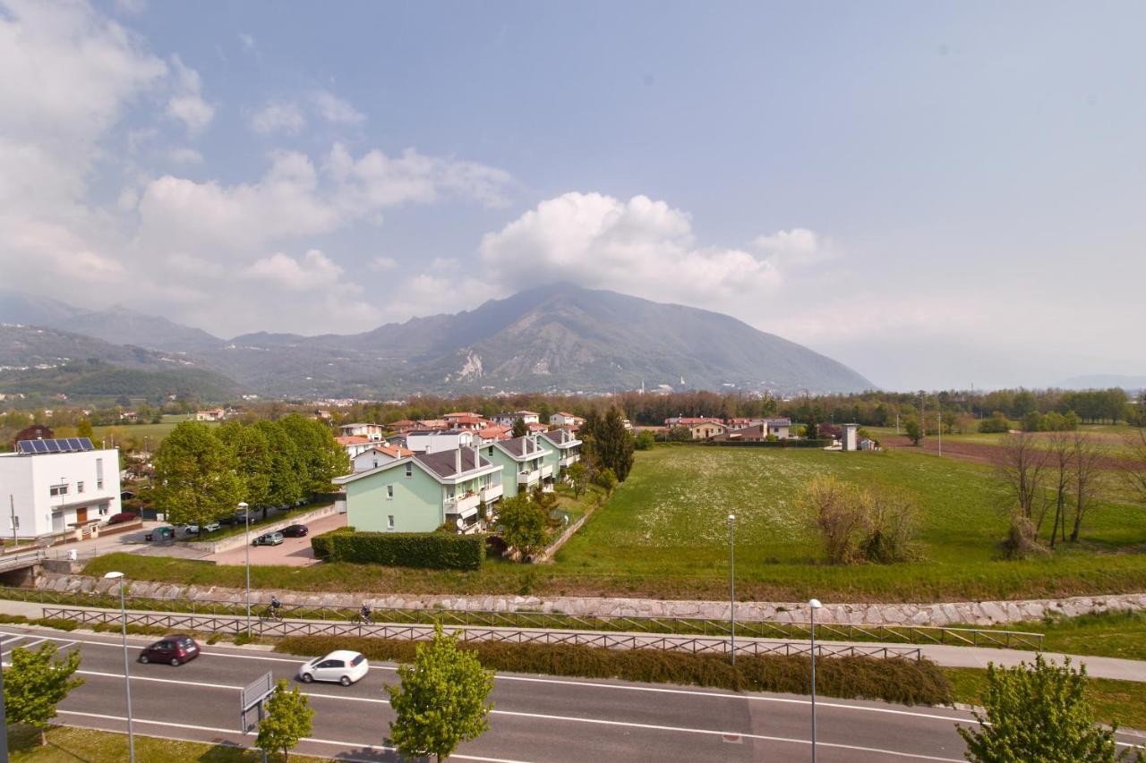 Piazza Lira Schio Residence מראה חיצוני תמונה