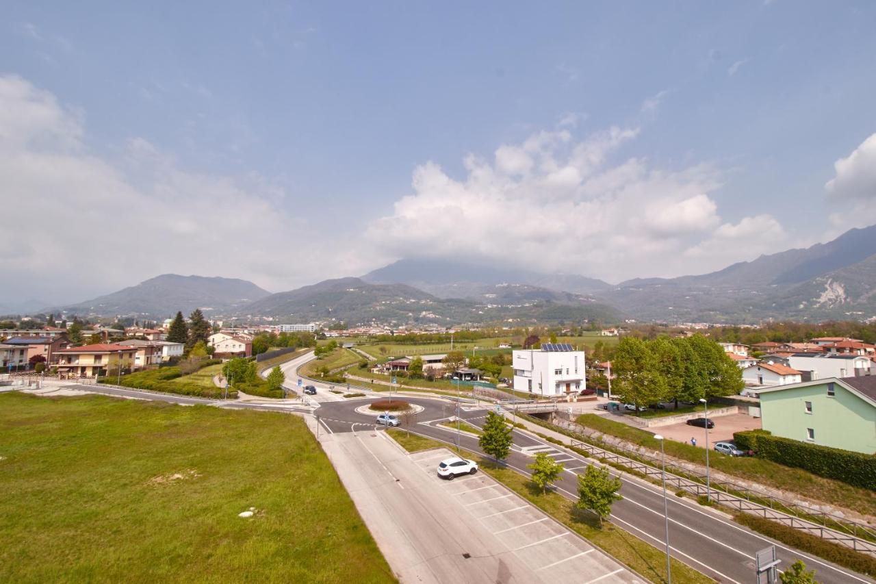 Piazza Lira Schio Residence מראה חיצוני תמונה