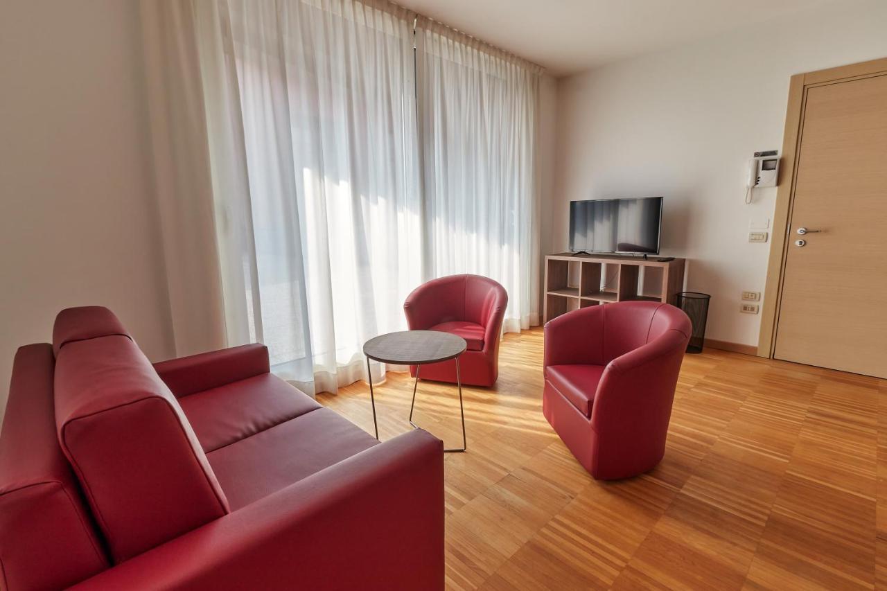 Piazza Lira Schio Residence מראה חיצוני תמונה