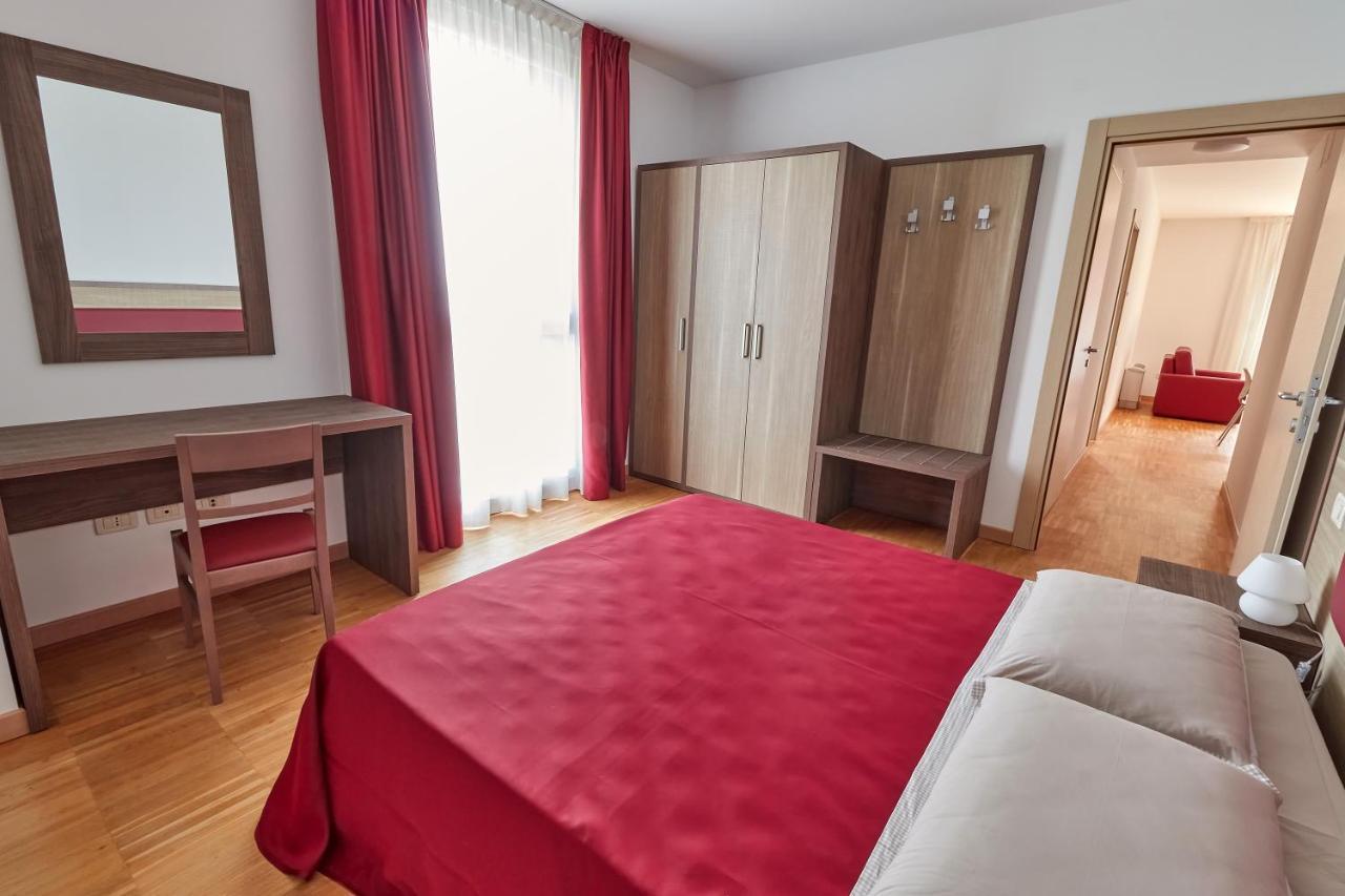 Piazza Lira Schio Residence מראה חיצוני תמונה